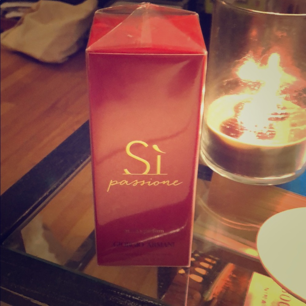 Full Size Giorgio Armani Si Passione NIB